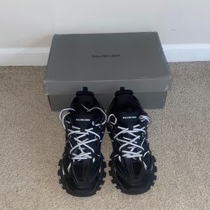 Balenciaga track men black & white on sale for 450